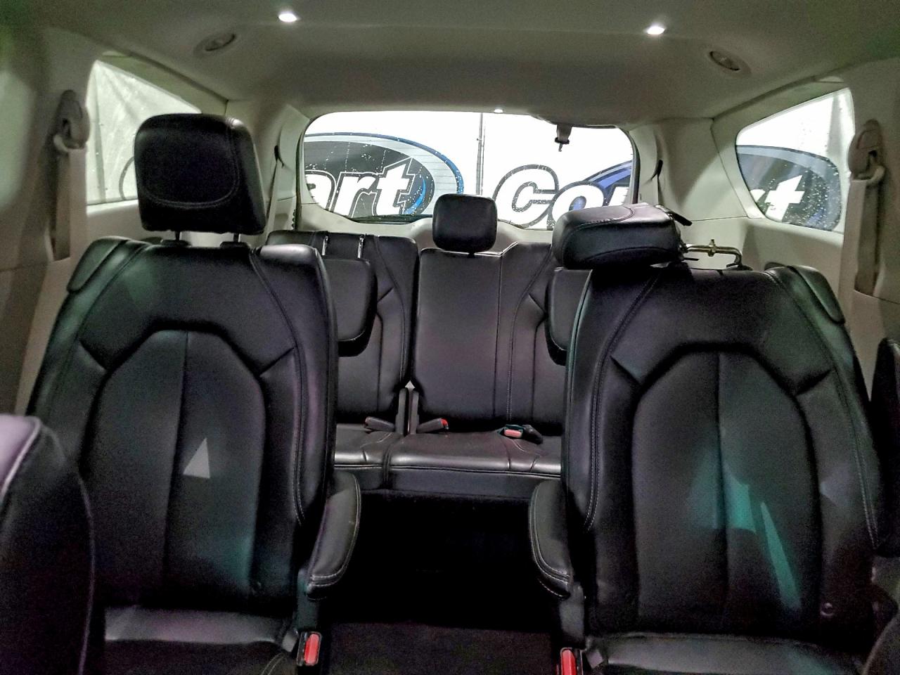 2024 CHRYSLER PACIFICA TOURING L photo 10