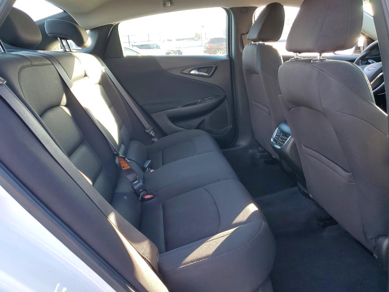 2022 CHEVROLET MALIBU LT photo 10