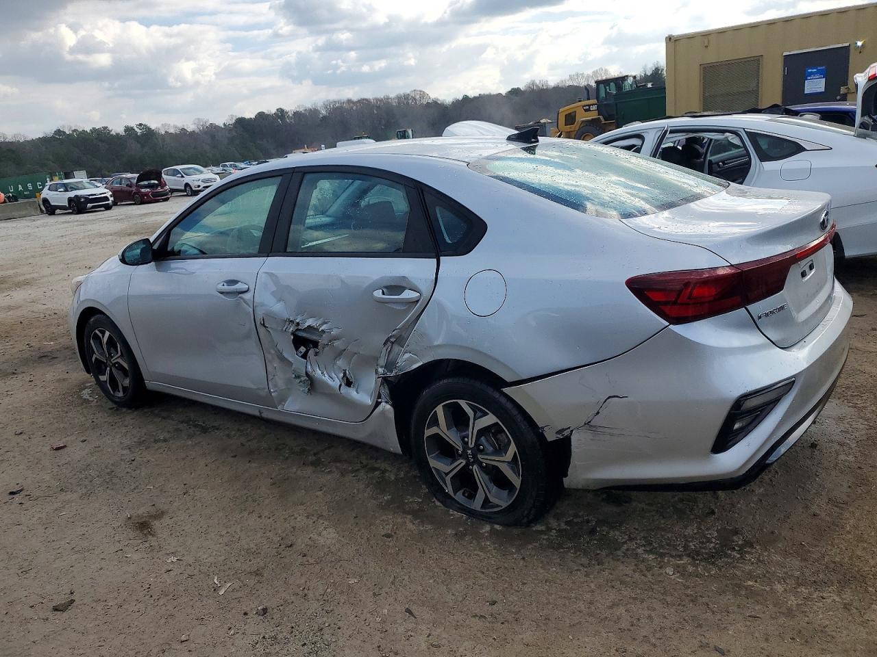2021 KIA FORTE FE photo 2