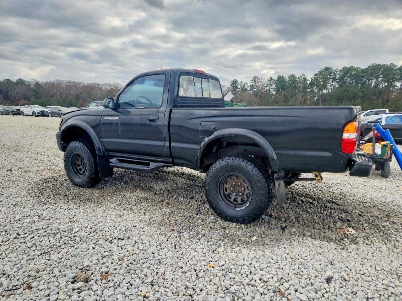 2001 TOYOTA TACOMA PRERUNNER photo 2