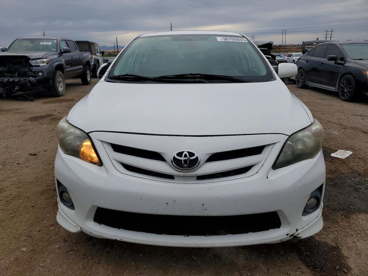 2011 TOYOTA COROLLA S photo 5