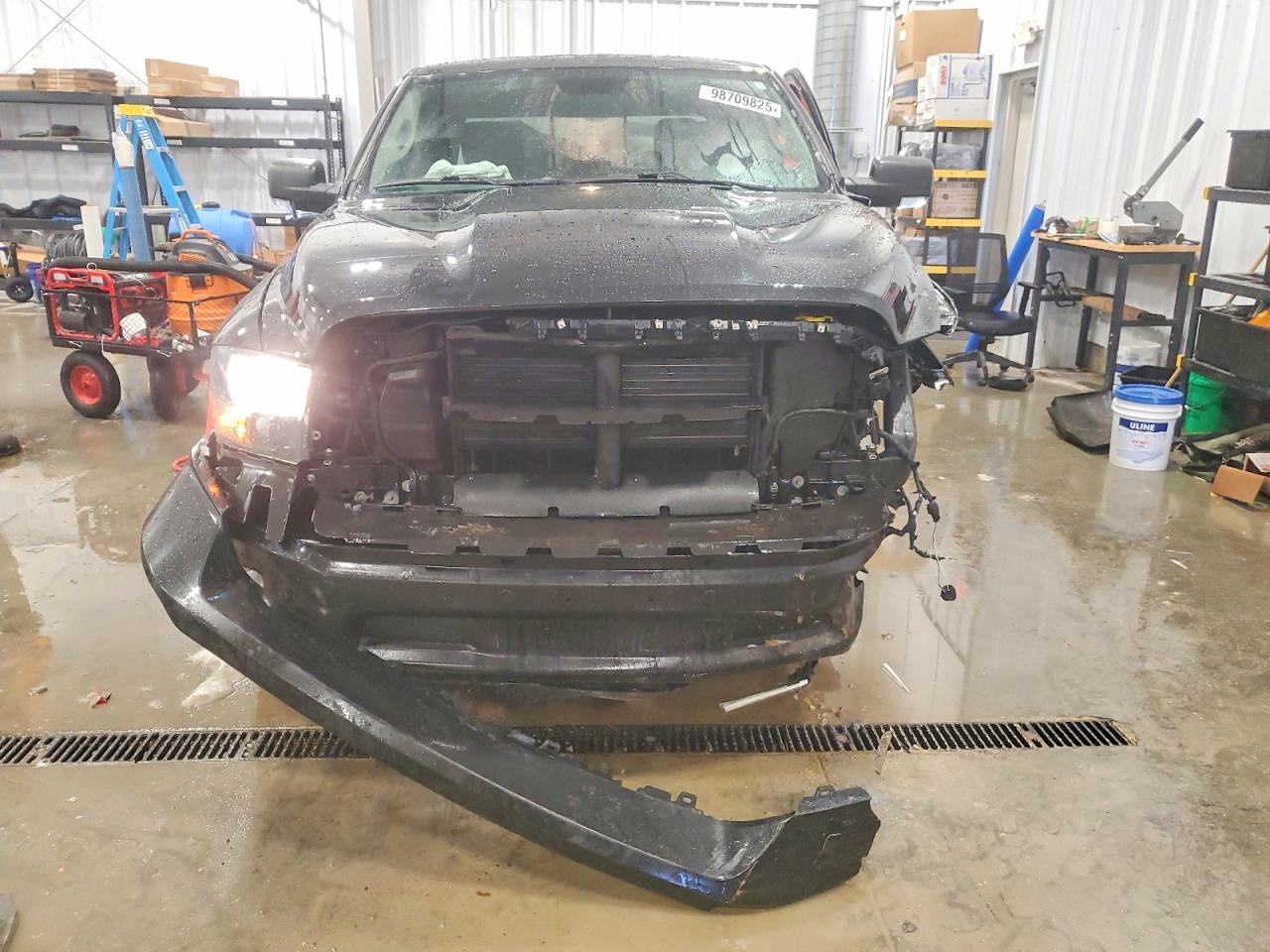 2018 RAM 1500 SLT photo 5