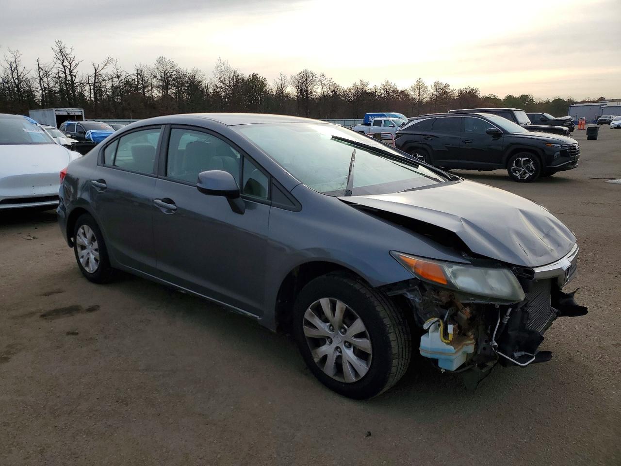 2012 HONDA CIVIC LX photo 4