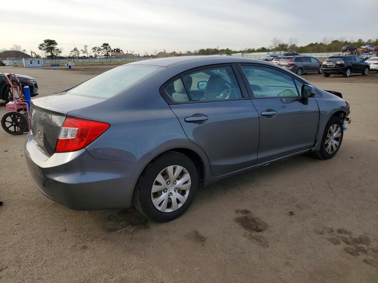 2012 HONDA CIVIC LX photo 3
