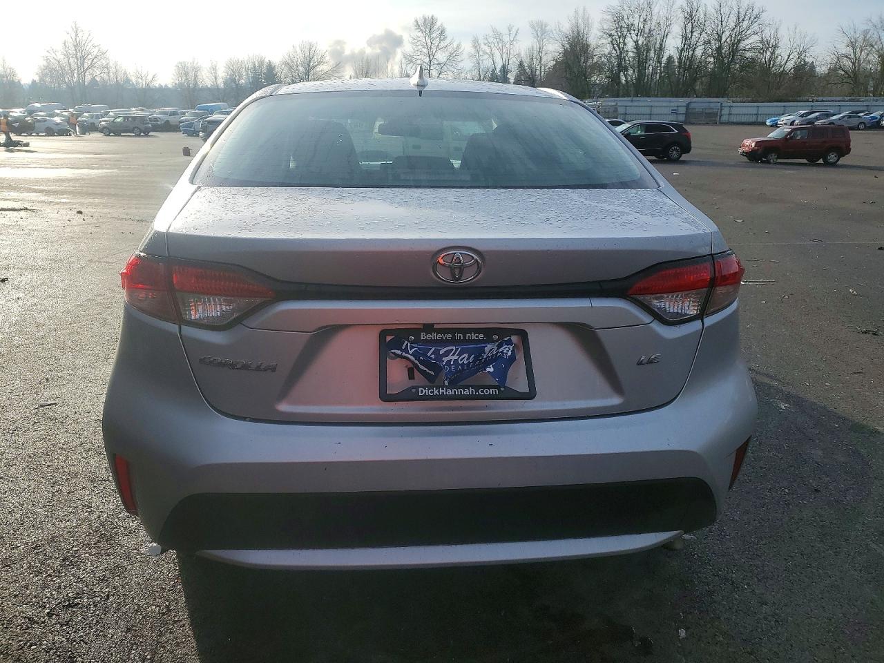 2022 TOYOTA COROLLA LE photo 6