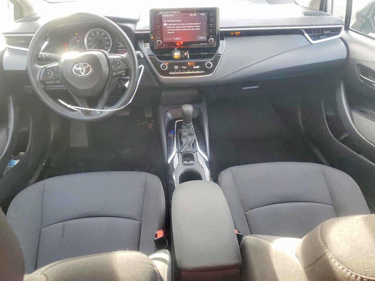 2022 TOYOTA COROLLA LE photo 8