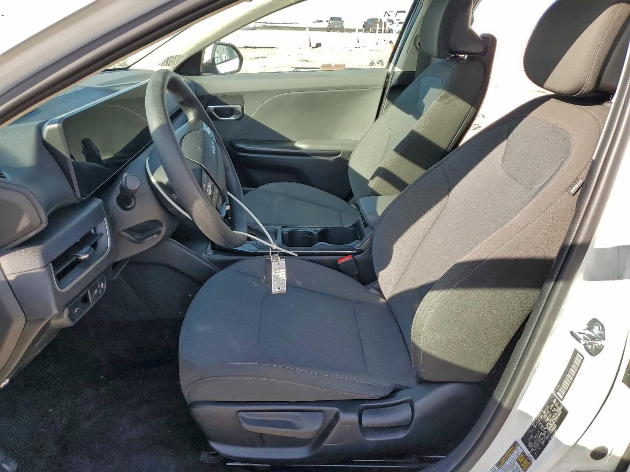 2025 KIA K4 LX photo 19
