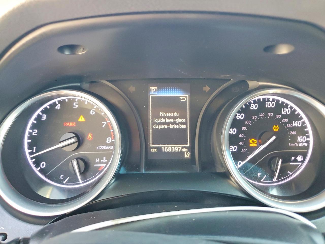 2020 TOYOTA CAMRY LE photo 9