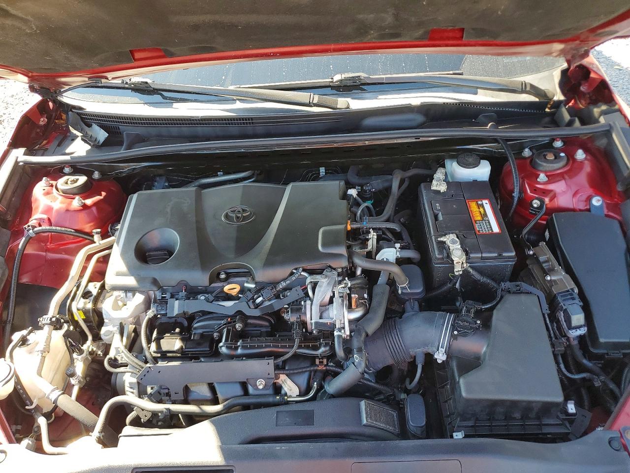 2020 TOYOTA CAMRY LE photo 11