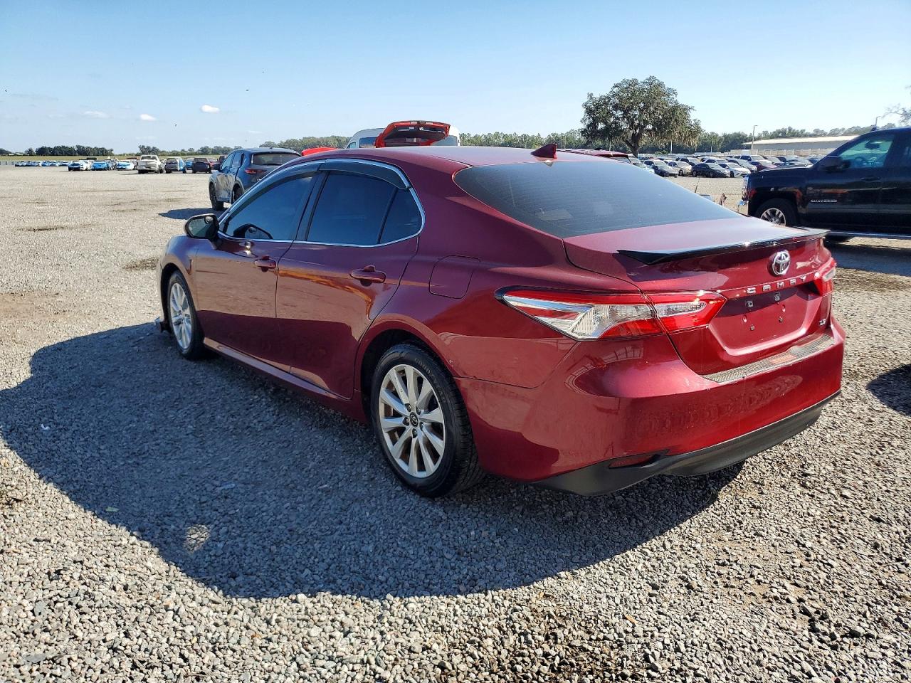 2020 TOYOTA CAMRY LE photo 2