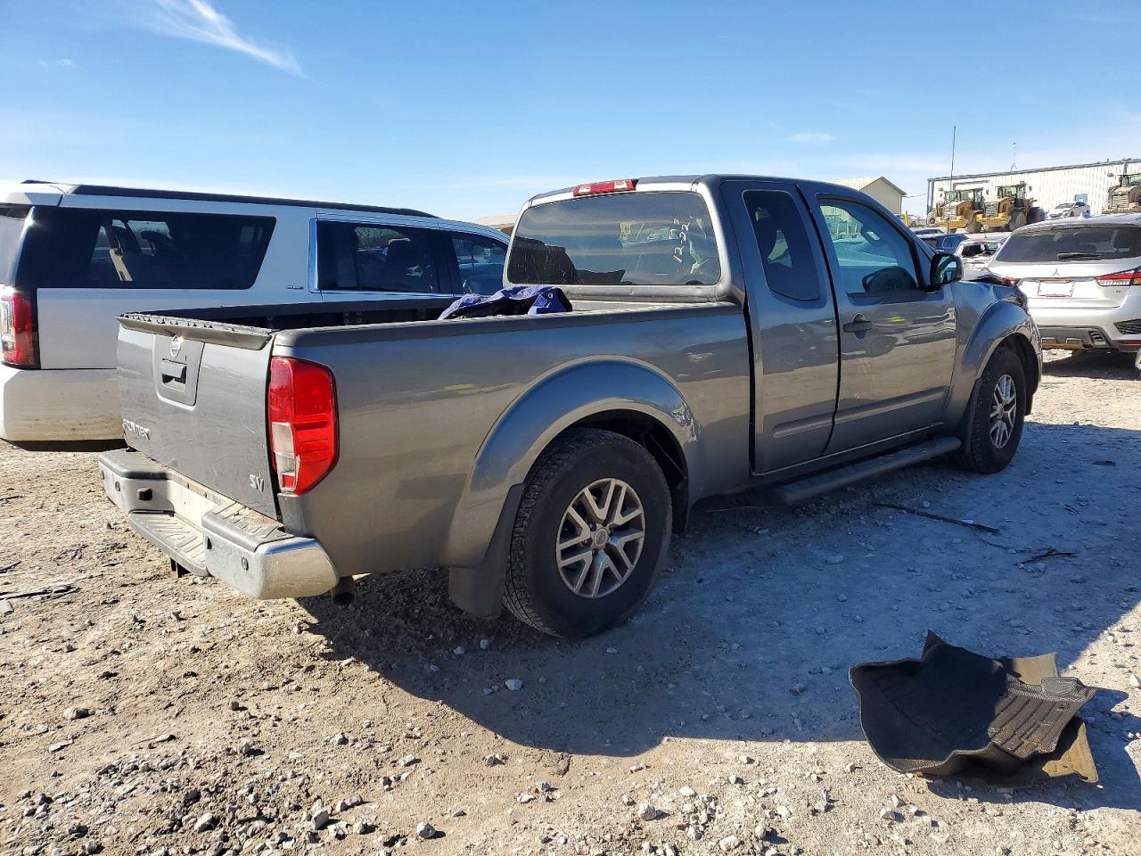 2019 NISSAN FRONTIER SV photo 3