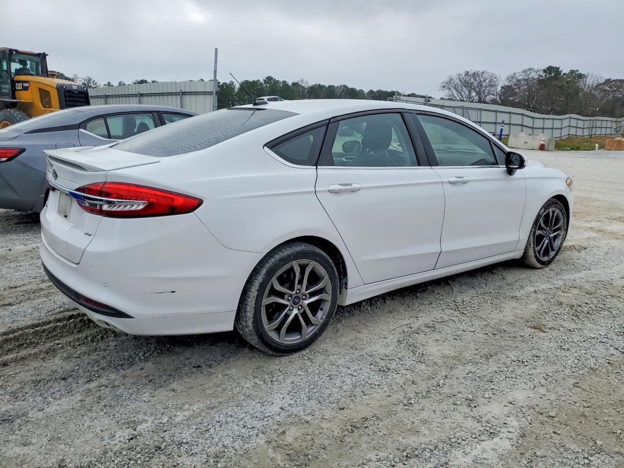 2017 FORD FUSION SE photo 3