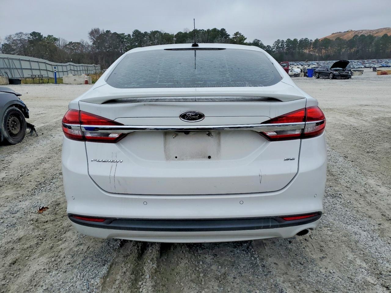 2017 FORD FUSION SE photo 6