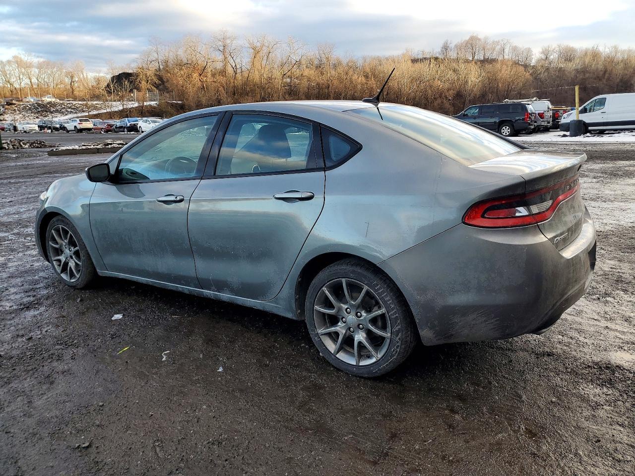 2013 DODGE DART SXT photo 2