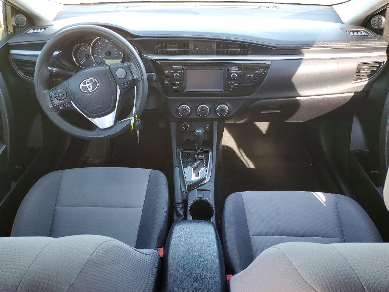 2016 TOYOTA COROLLA L photo 8