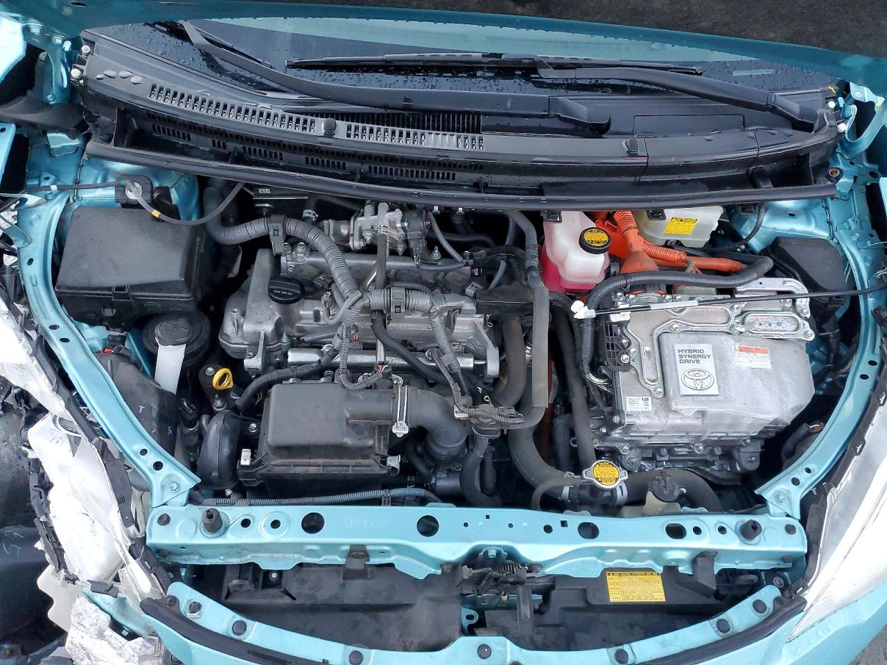 2014 TOYOTA PRIUS C photo 11