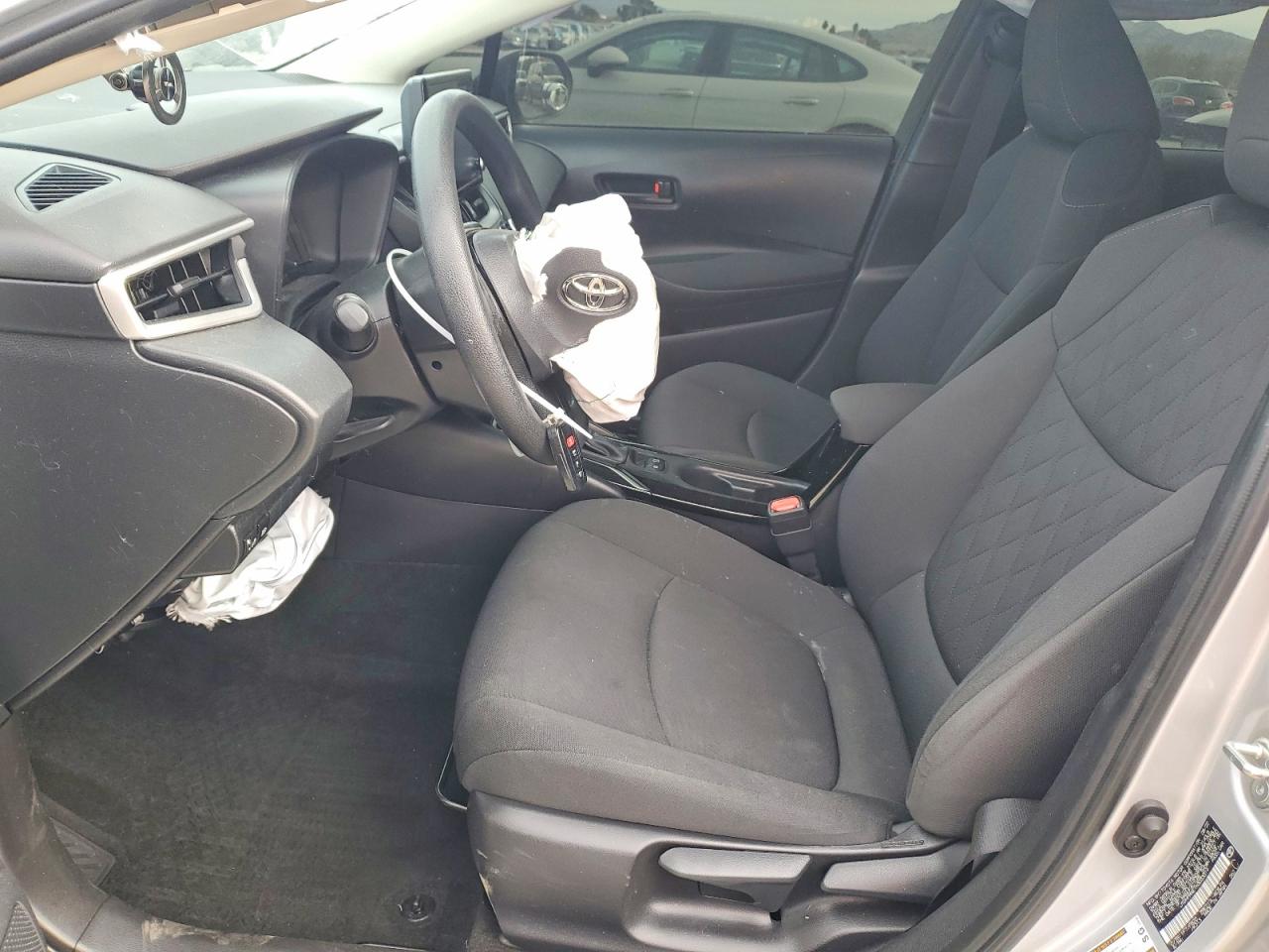 2022 TOYOTA COROLLA LE photo 7