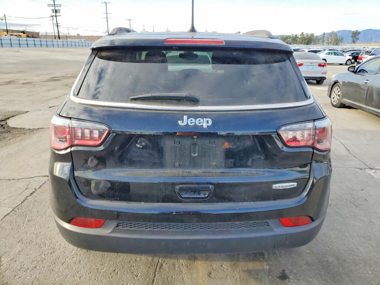 2019 JEEP COMPASS LATITUDE photo 6