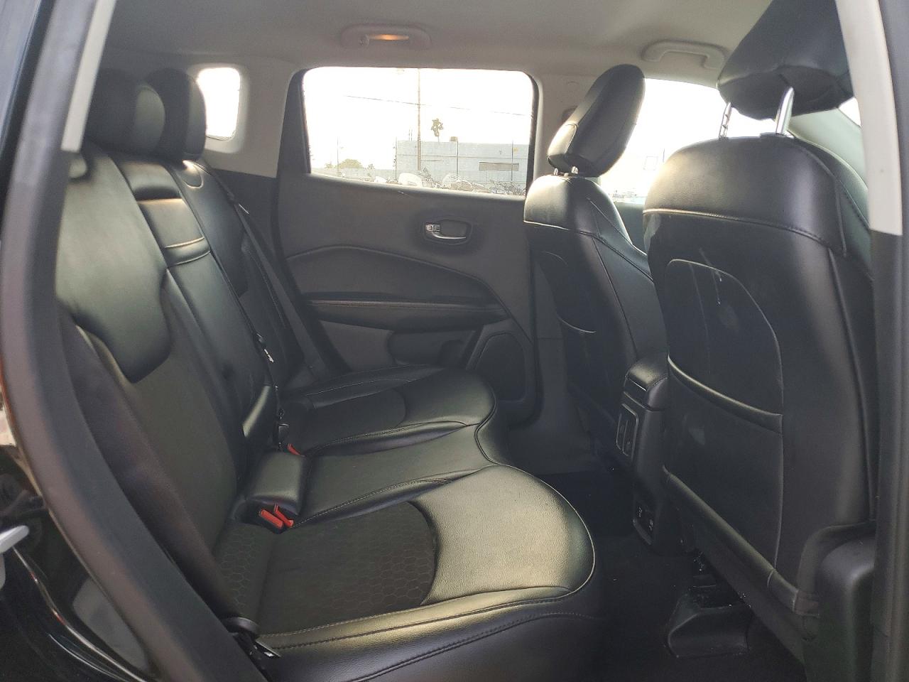 2019 JEEP COMPASS LATITUDE photo 11