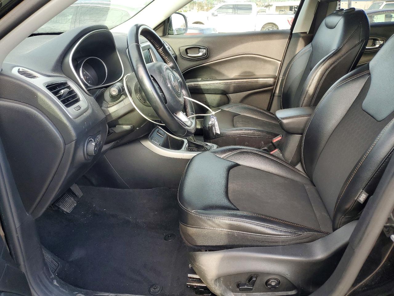 2019 JEEP COMPASS LATITUDE photo 7