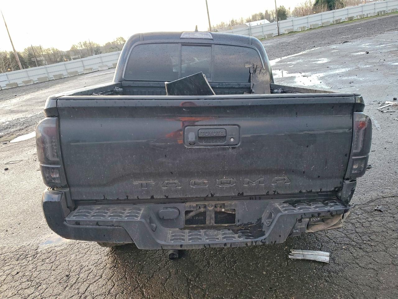 2017 TOYOTA TACOMA DOUBLE CAB photo 6