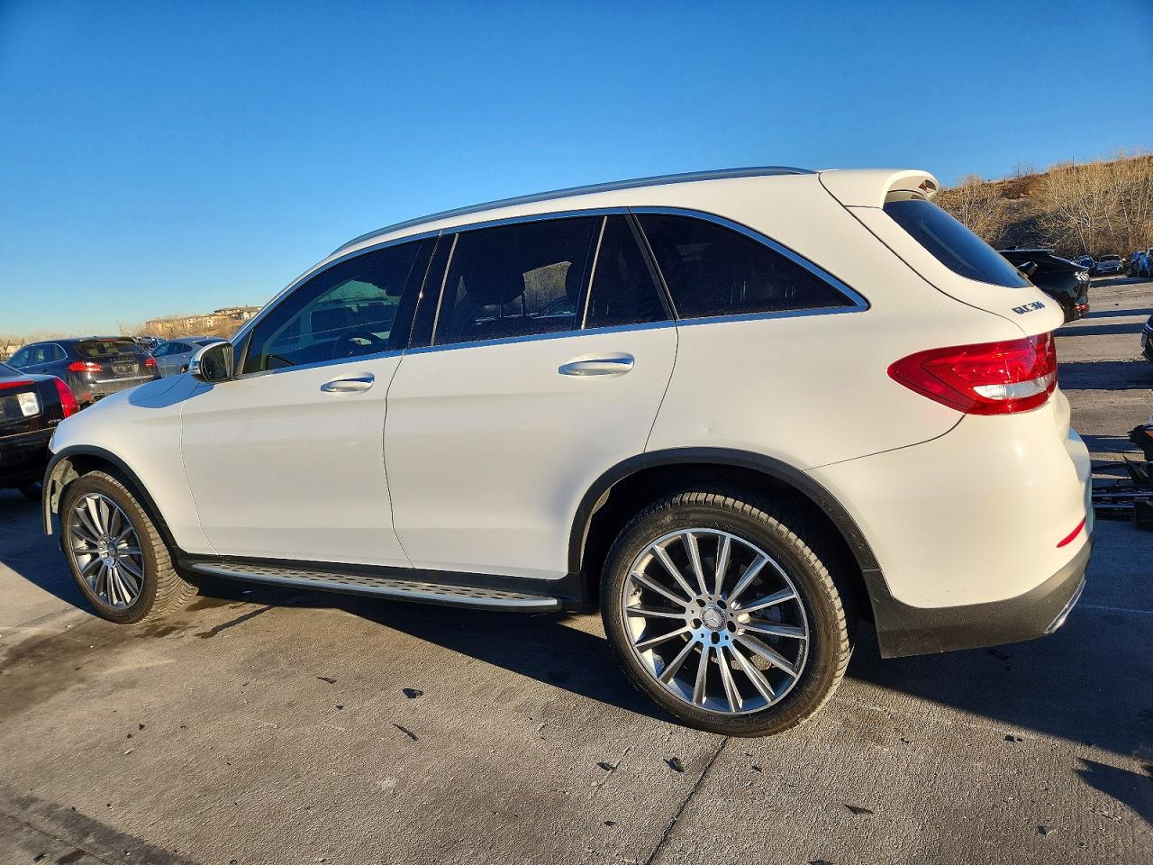 2016 MERCEDES-BENZ GLC 300 photo 2
