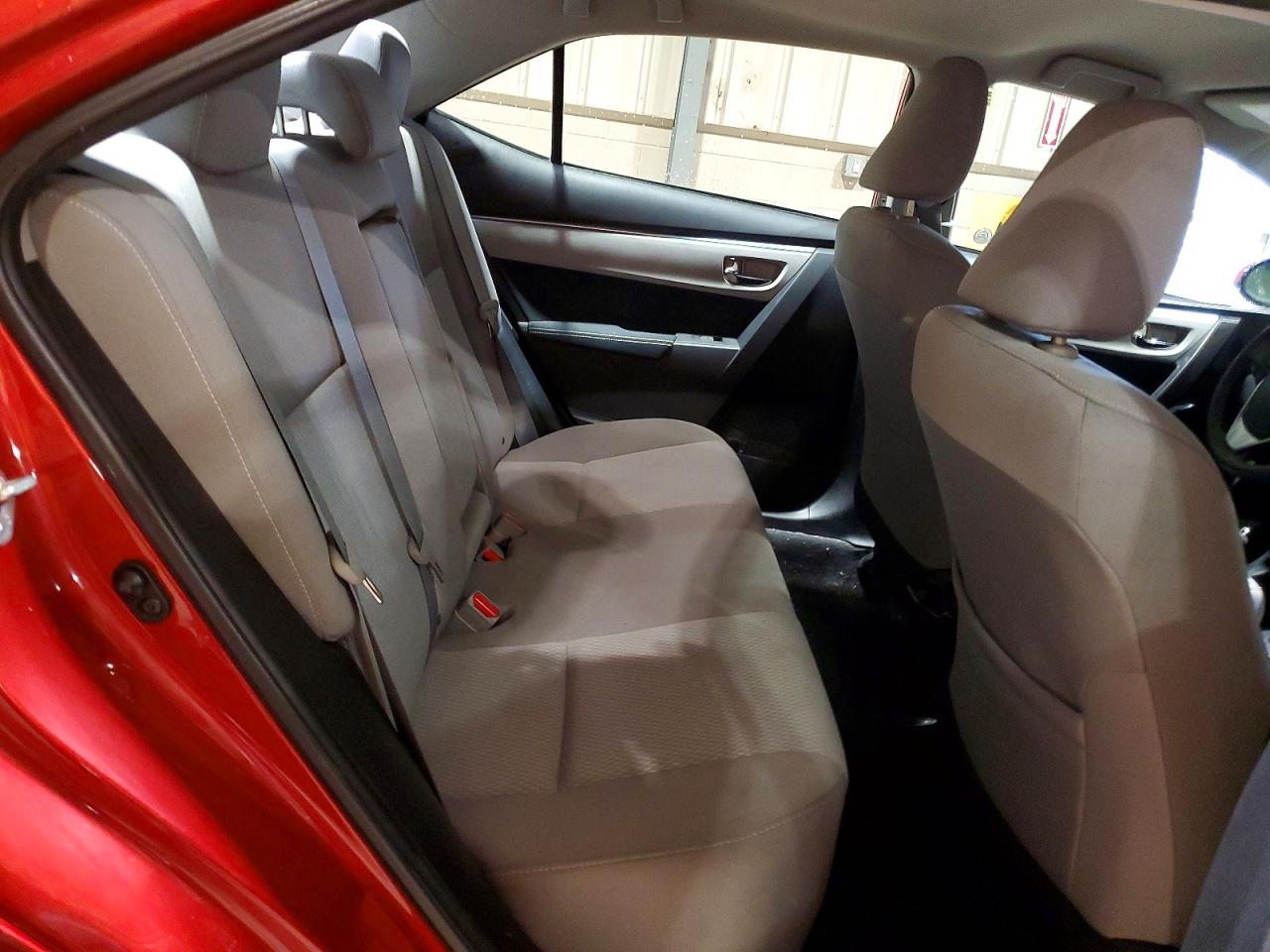 2015 TOYOTA COROLLA L photo 10