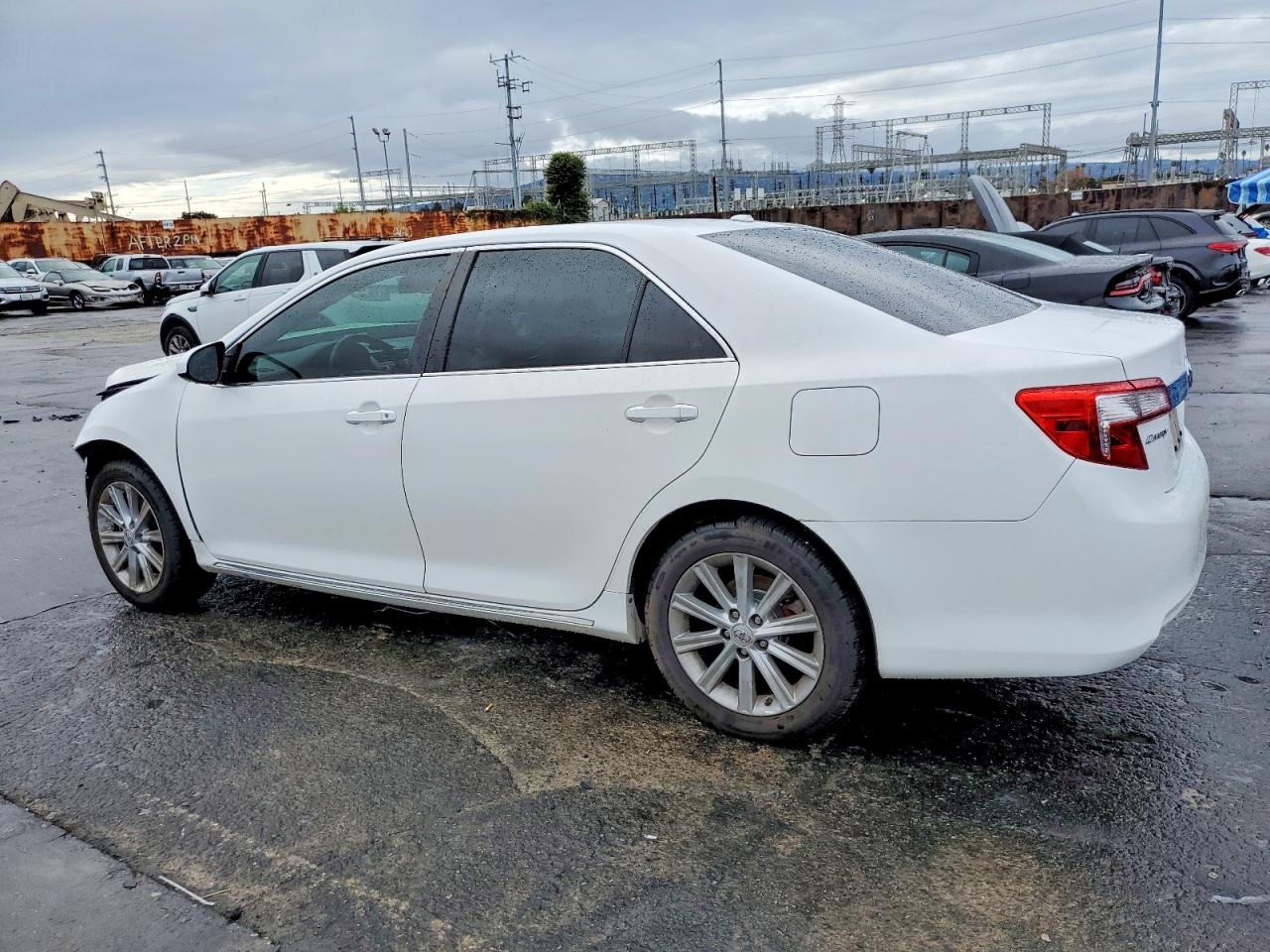 2012 TOYOTA CAMRY BASE photo 2