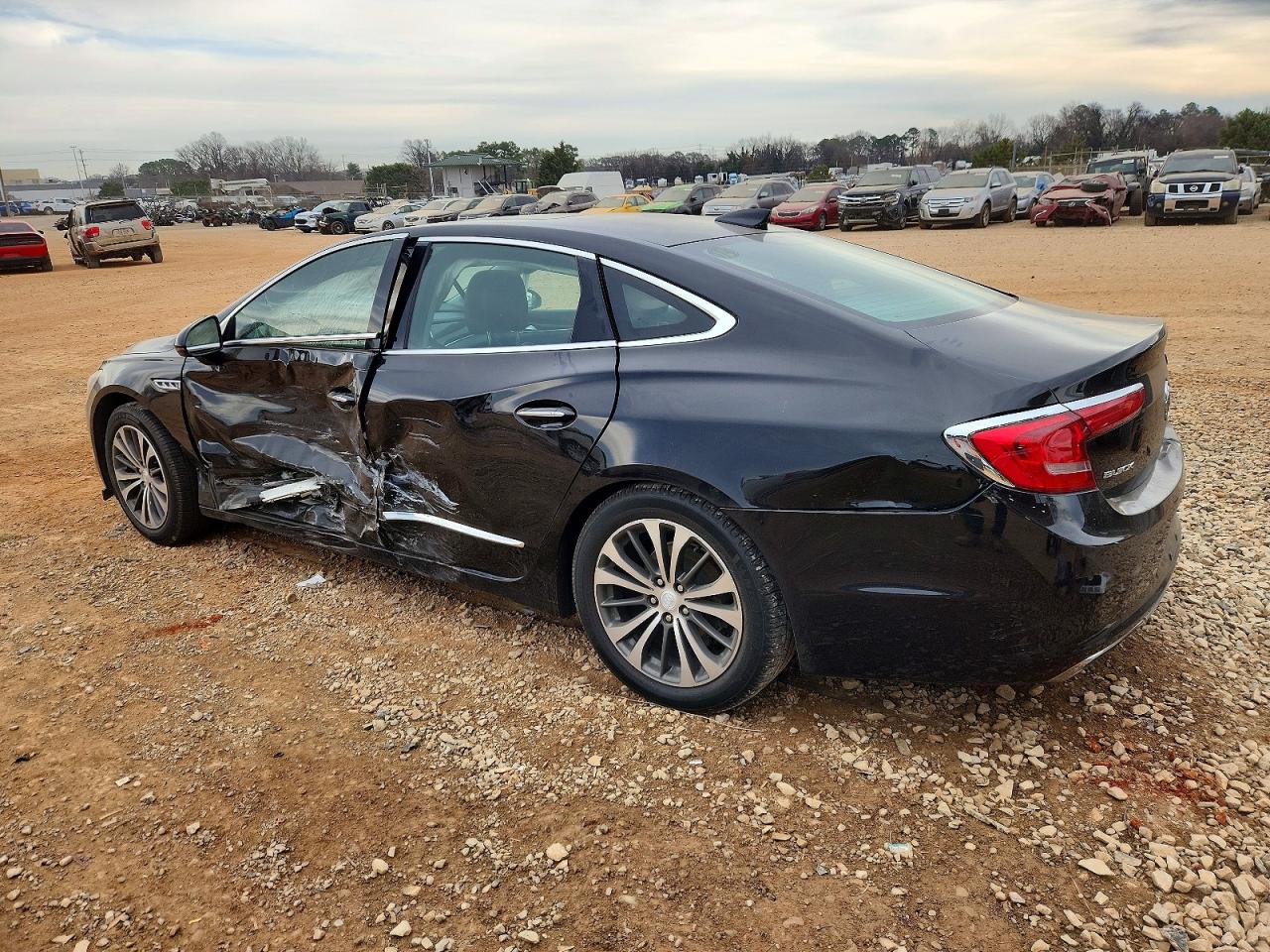 2017 BUICK LACROSSE PREMIUM photo 3