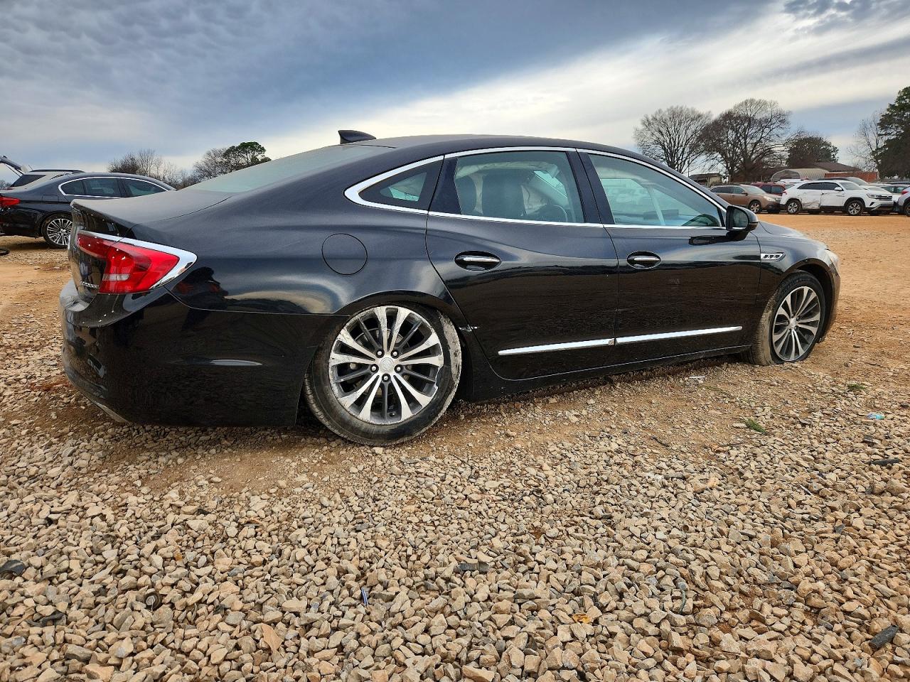 2017 BUICK LACROSSE PREMIUM photo 5