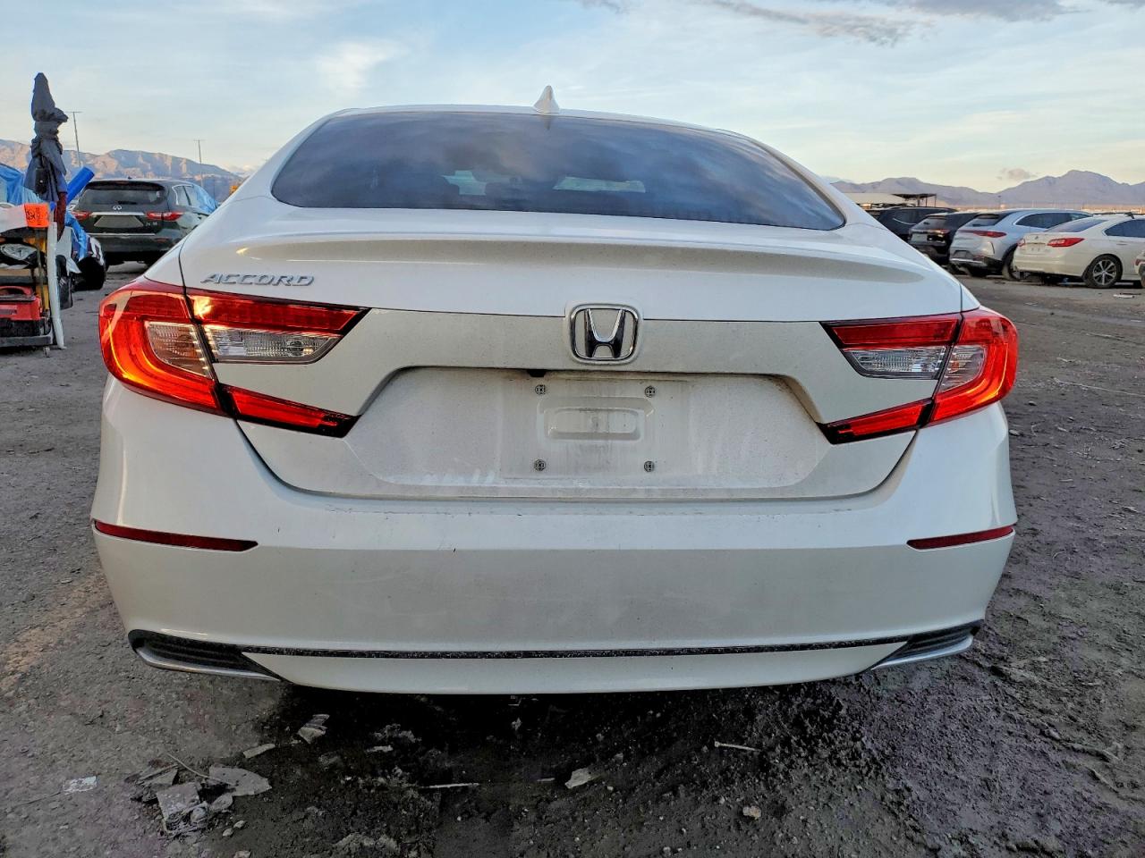 2020 HONDA ACCORD LX photo 6