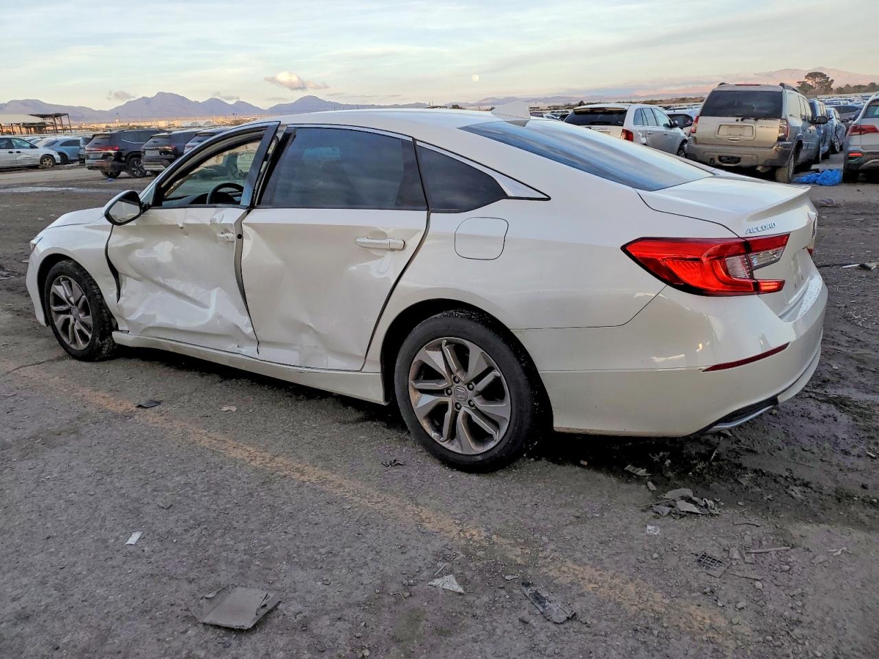 2020 HONDA ACCORD LX photo 2