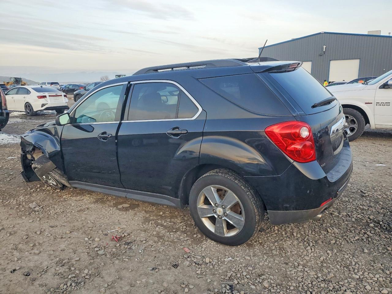 2013 CHEVROLET EQUINOX LT photo 2