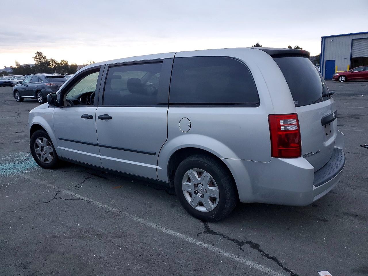 2008 DODGE GRAND CARAVAN SE photo 2