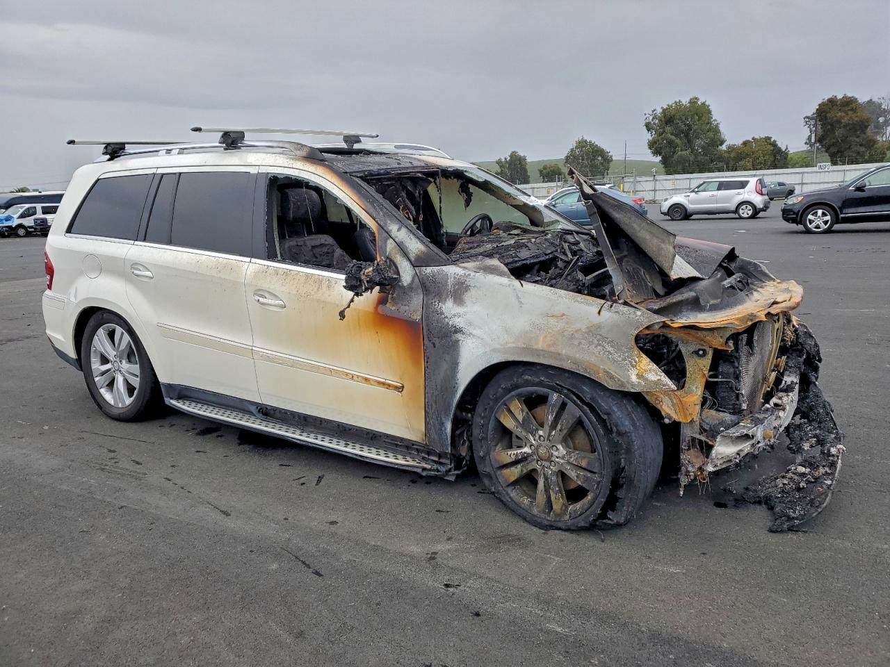2011 MERCEDES-BENZ GL 450 4MATIC photo 4
