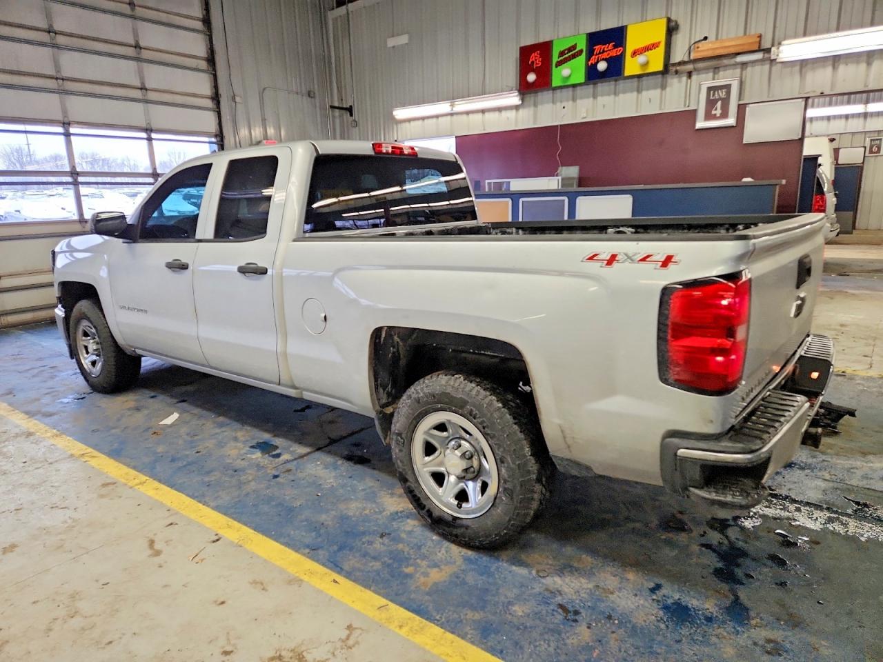 2015 CHEVROLET SILVERADO K1500 photo 2