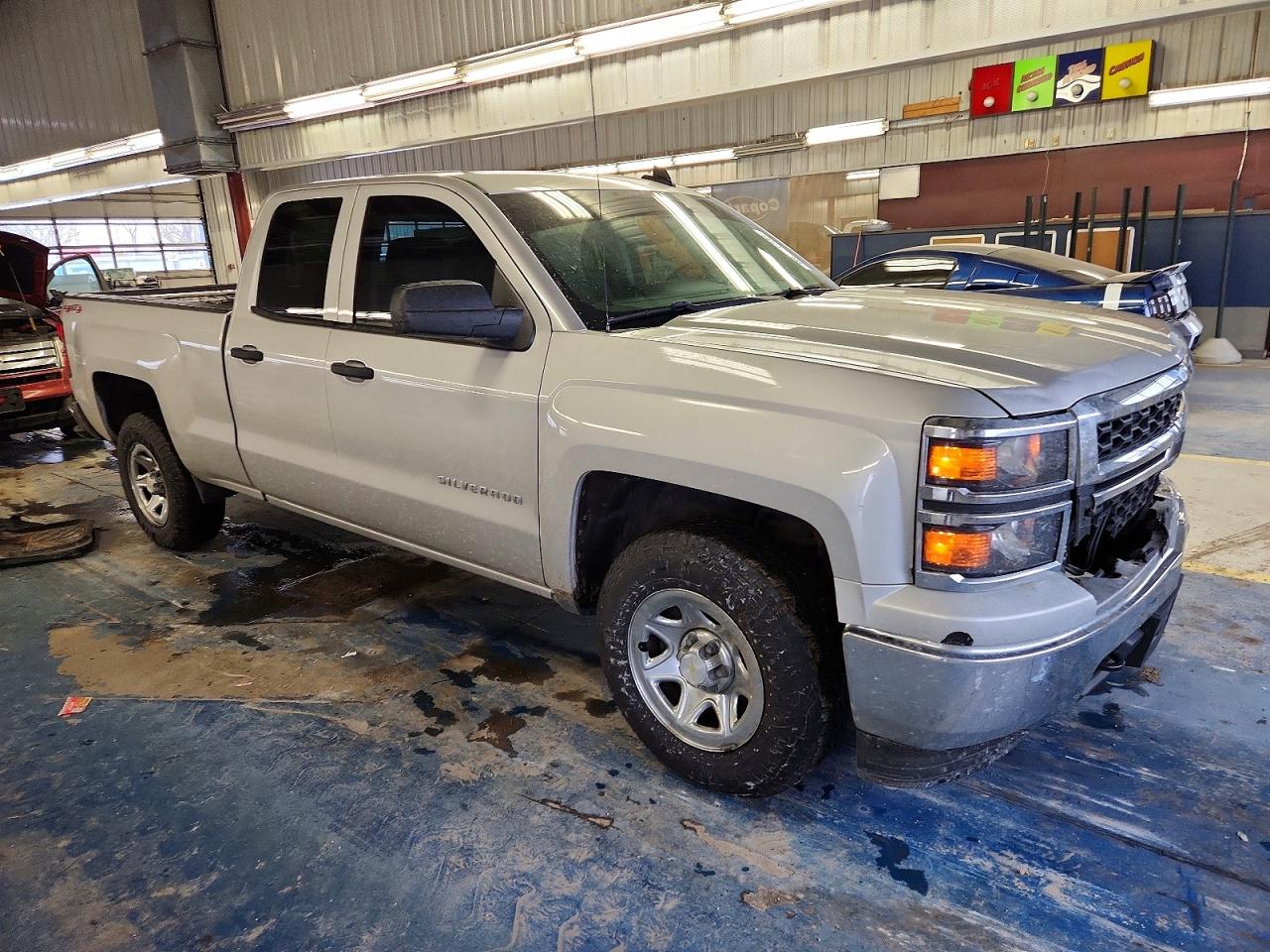 2015 CHEVROLET SILVERADO K1500 photo 4