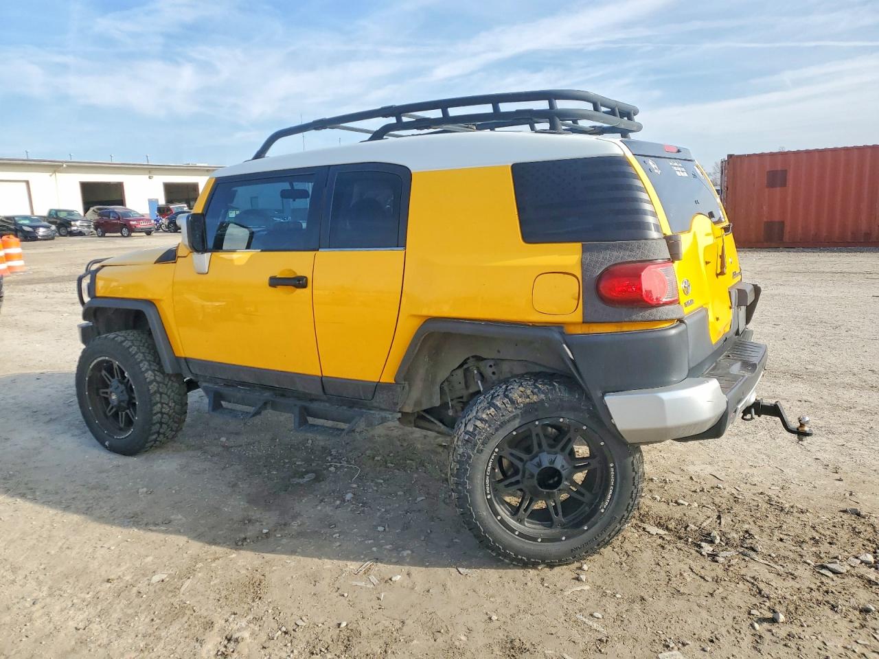 2007 TOYOTA FJ CRUISER photo 2