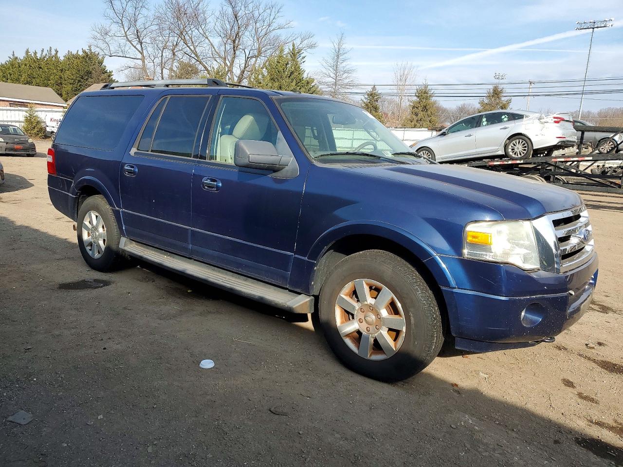 2010 FORD EXPEDITION EL XLT photo 4