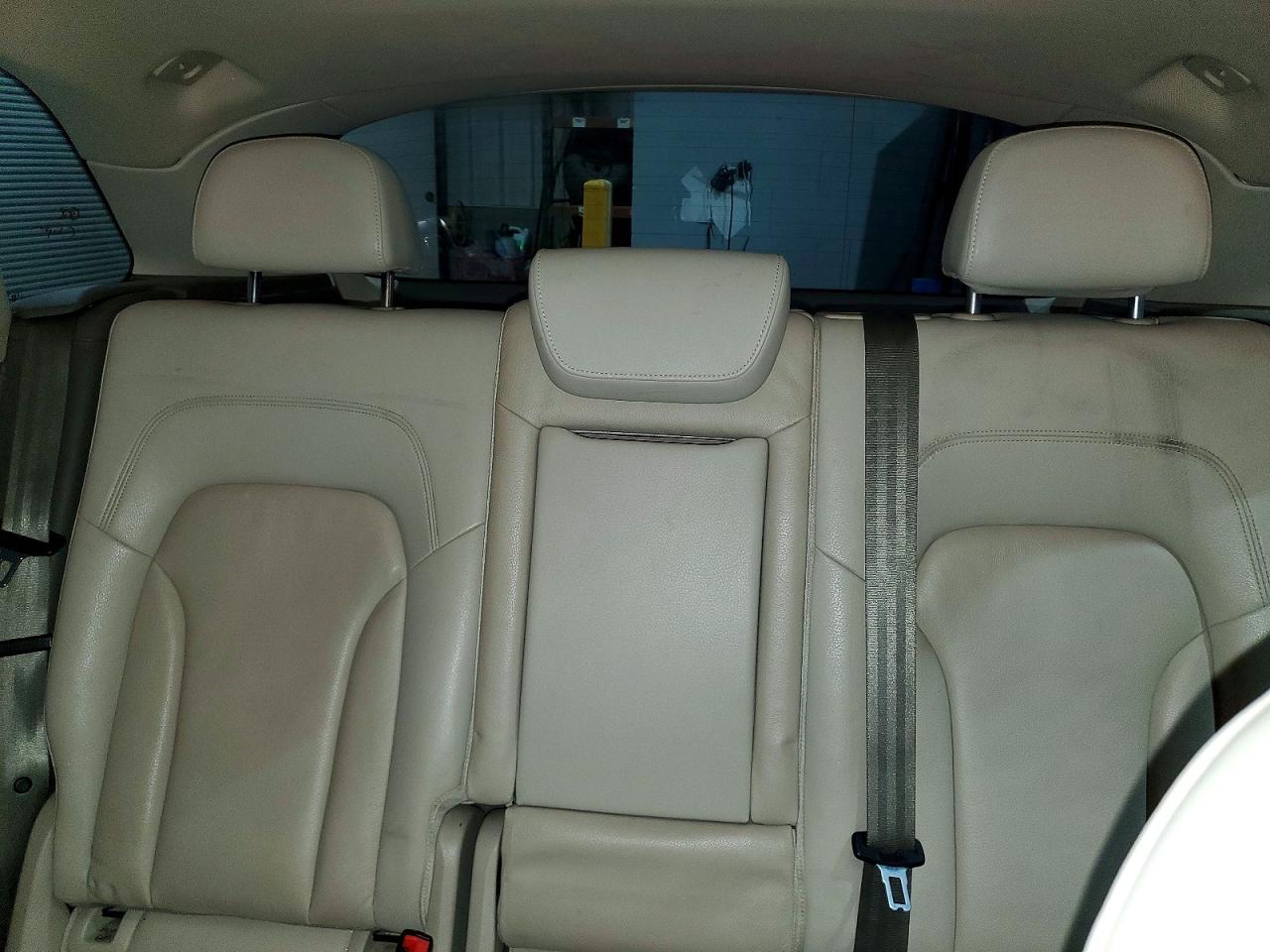 2012 AUDI Q5 PREMIUM PLUS photo 10