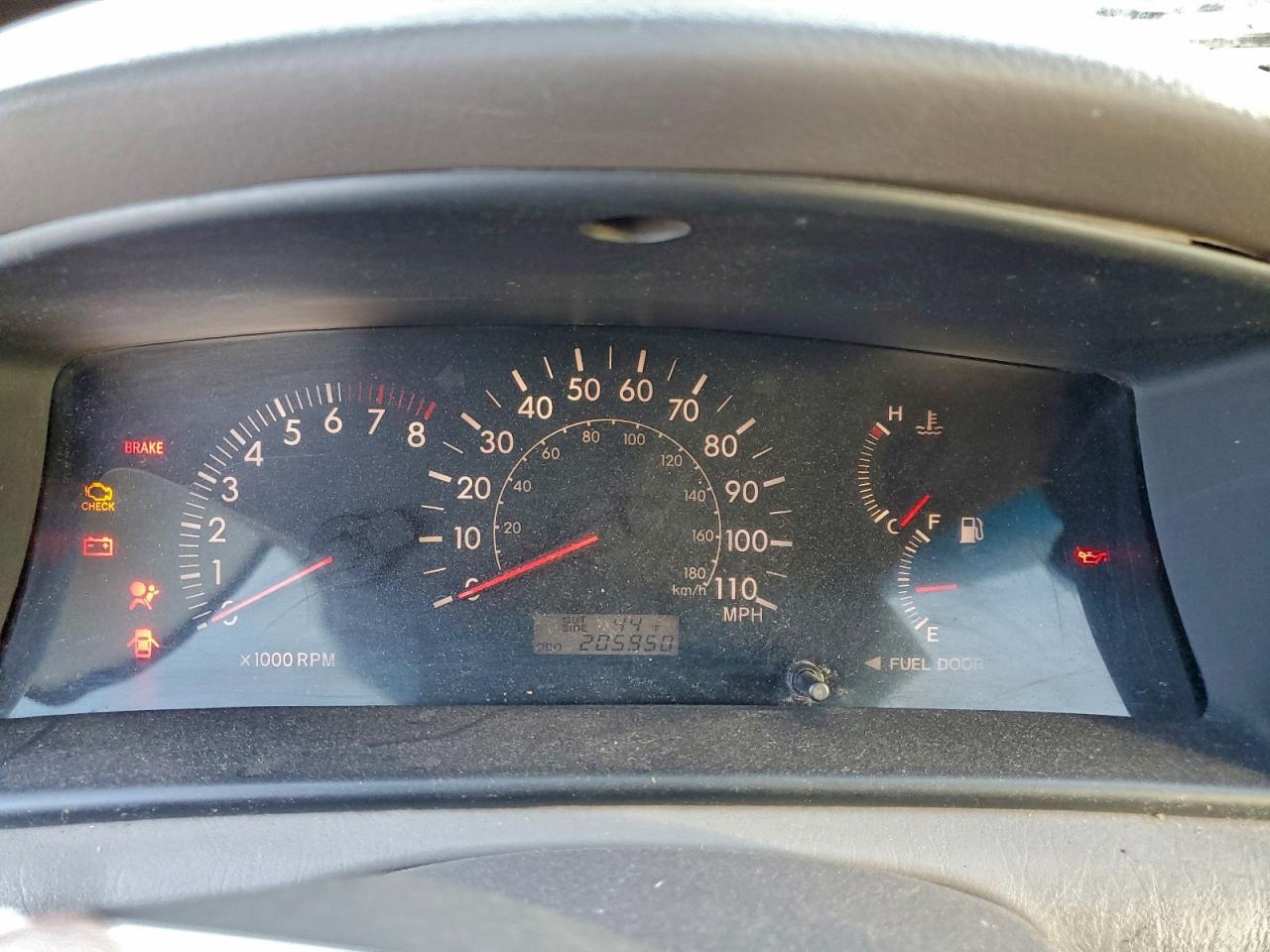 2005 TOYOTA COROLLA CE photo 9