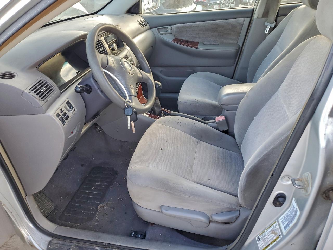 2005 TOYOTA COROLLA CE photo 7