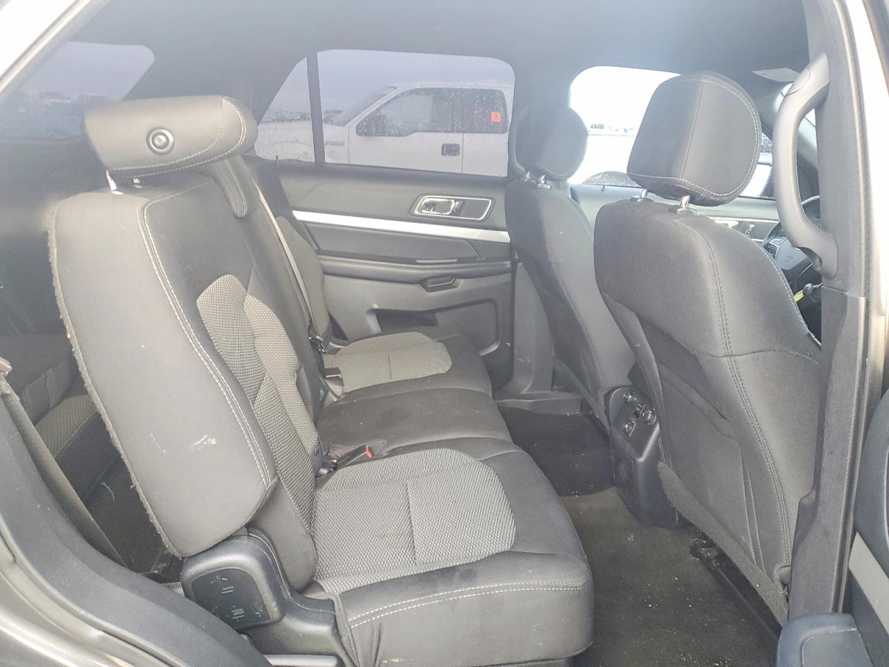 2017 FORD EXPLORER XLT photo 11