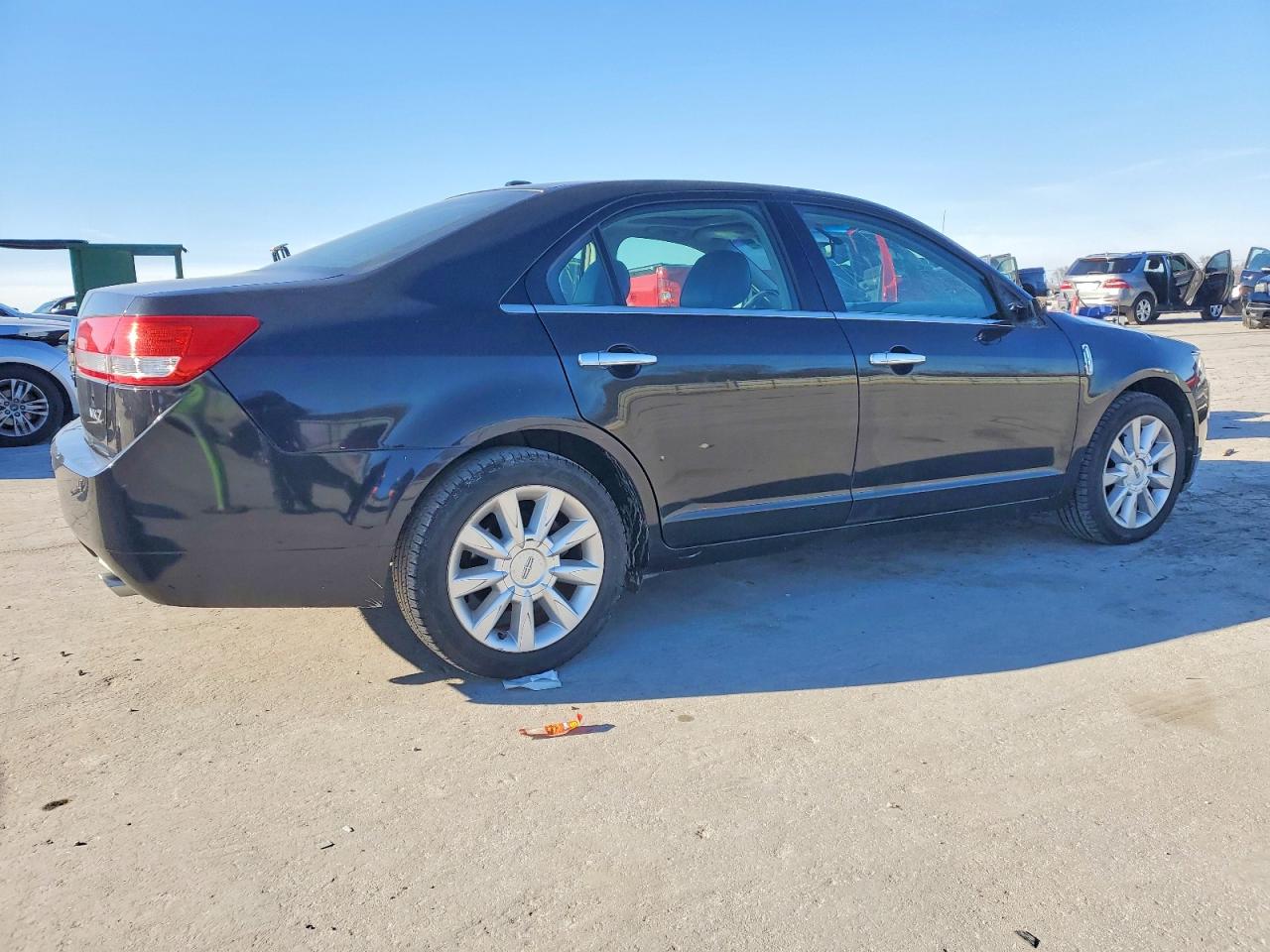 2011 LINCOLN MKZ photo 3
