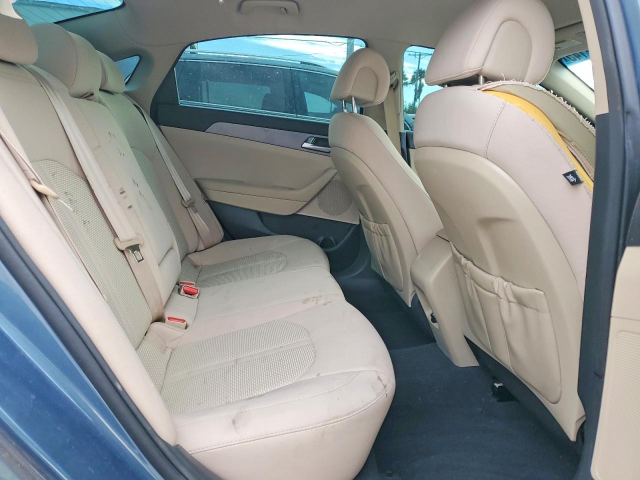 2015 HYUNDAI SONATA SE photo 10