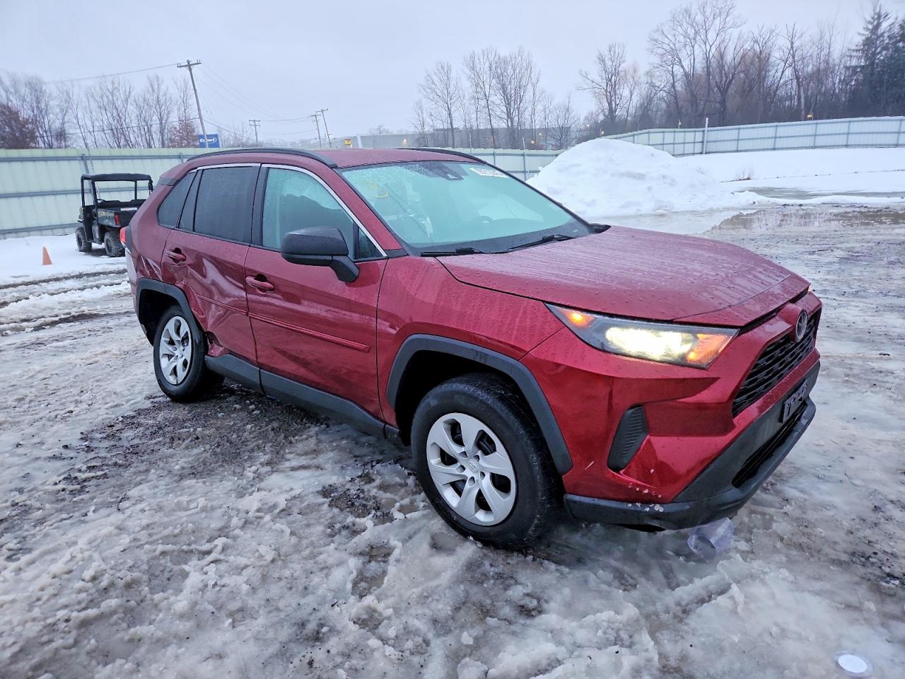 2021 TOYOTA RAV4 LE photo 4