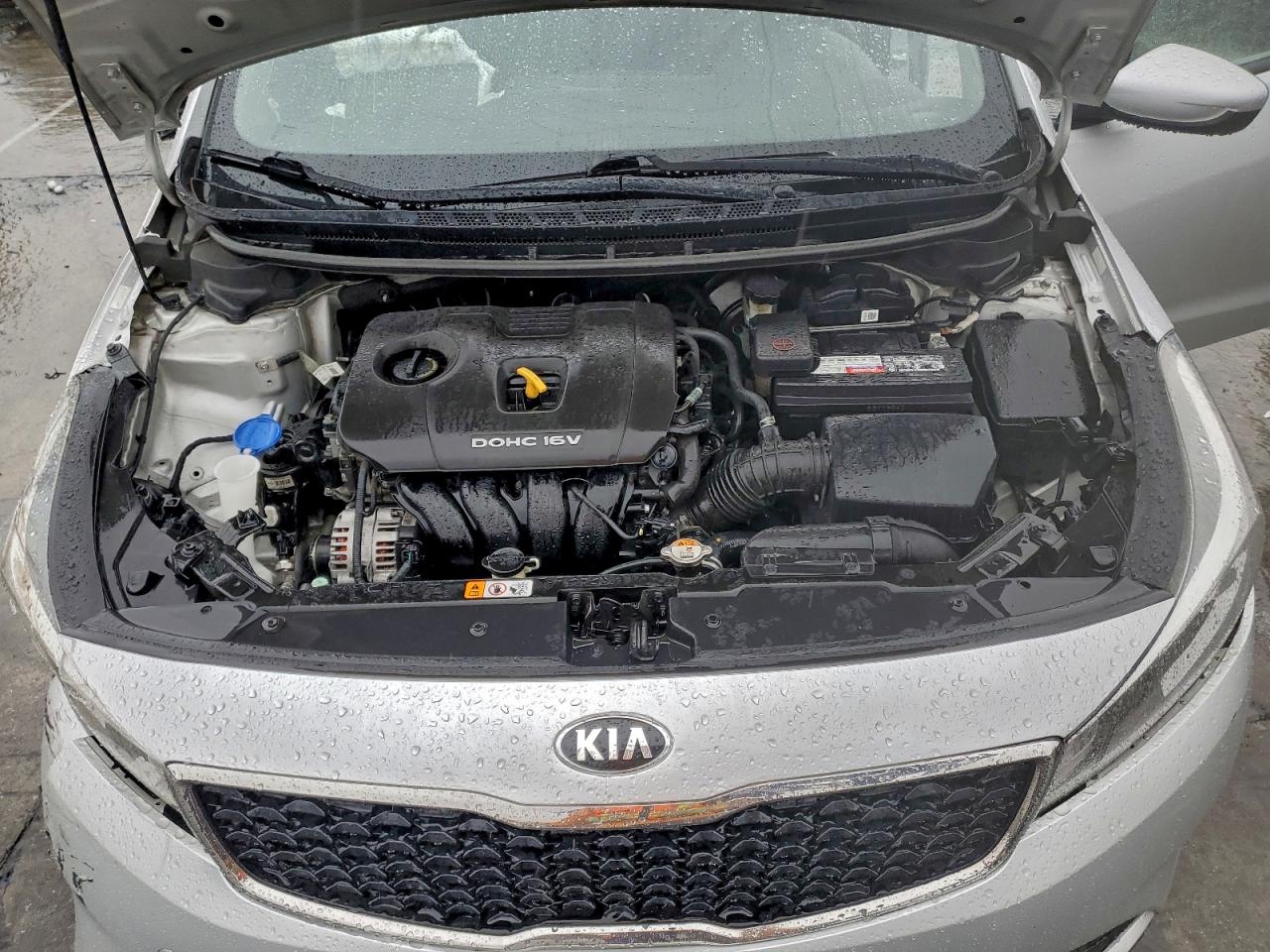 2017 KIA FORTE LX photo 11