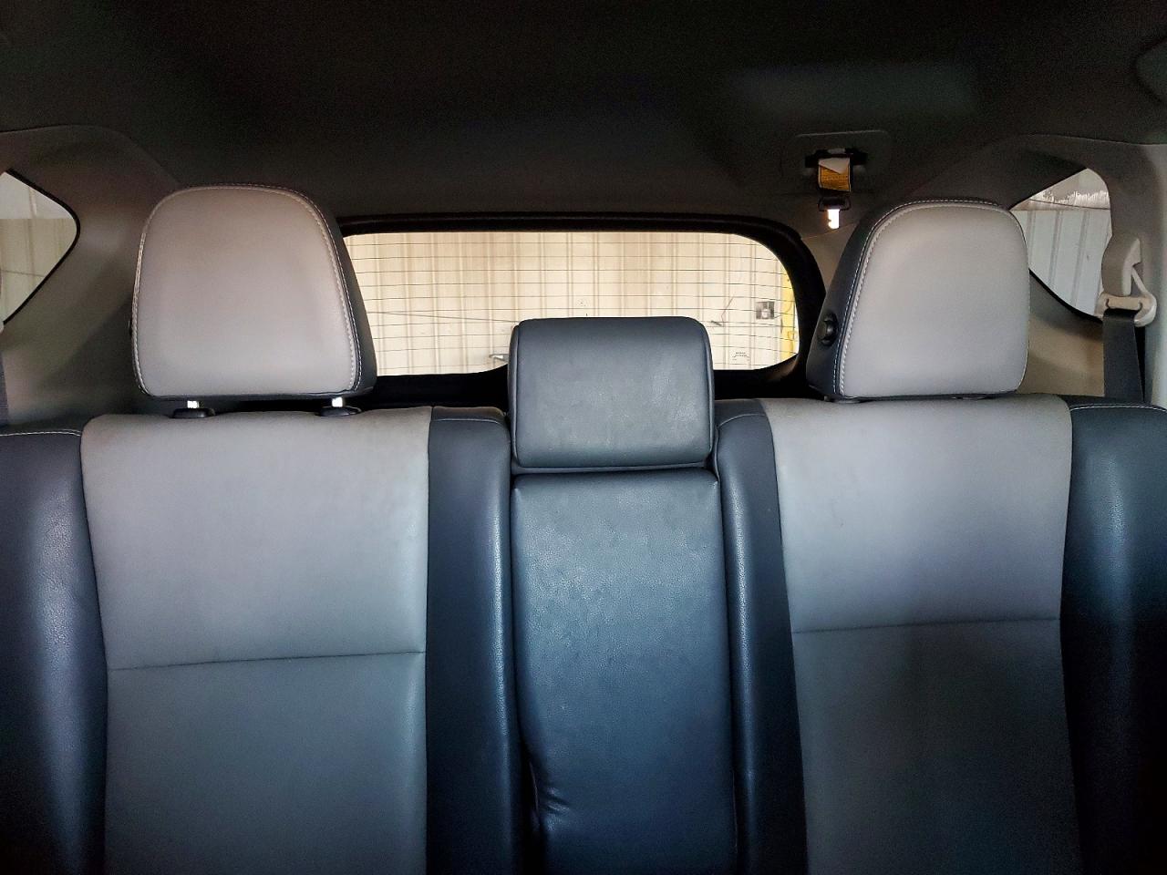 2015 TOYOTA RAV4 LIMITED photo 10