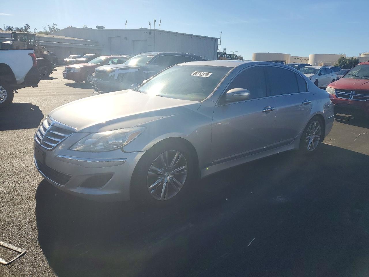 2013 HYUNDAI GENESIS