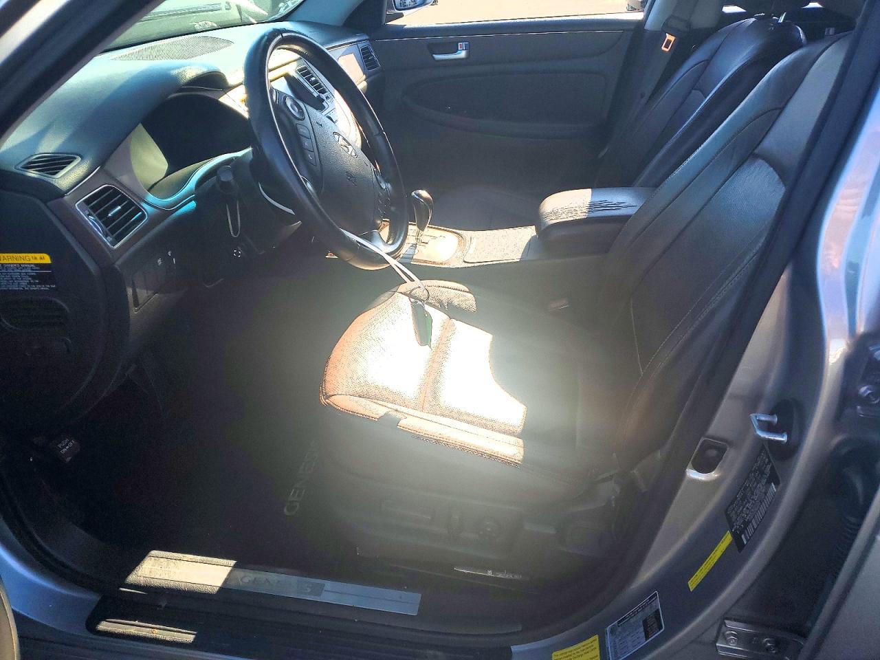 2013 HYUNDAI GENESIS 3.8L photo 7